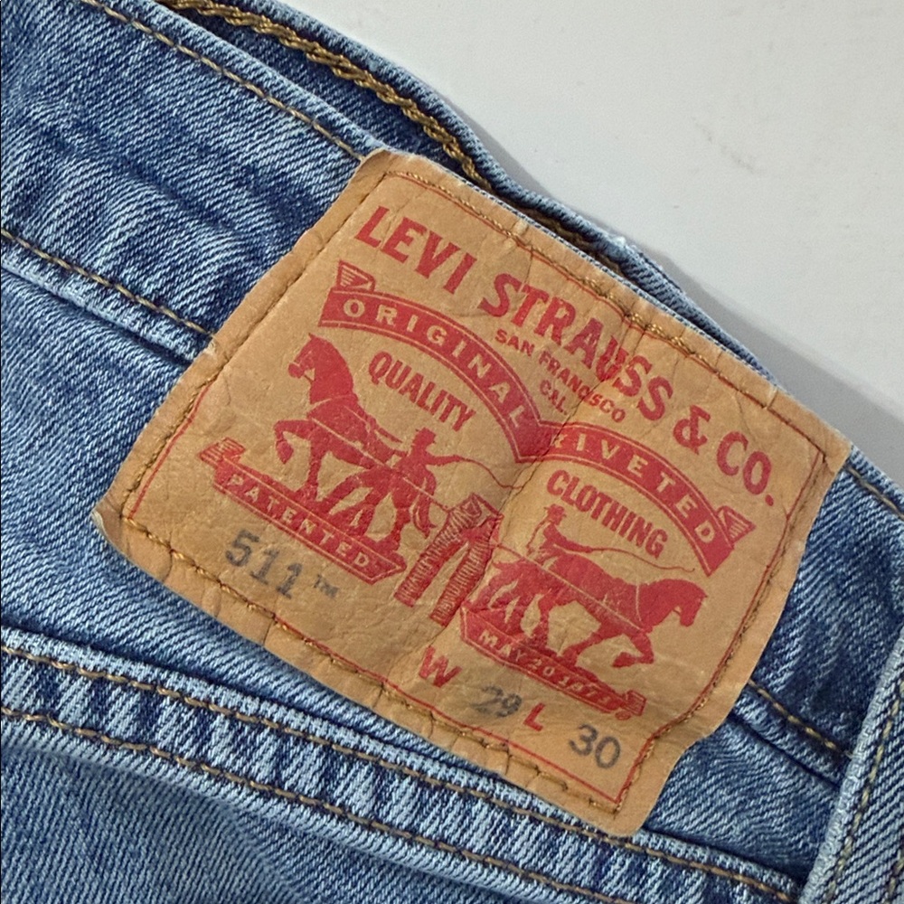 👖 Levi's 511 Men's Slim Fit Jeans 29x30 Light Wash Blue Denim - Picture 8 of 8